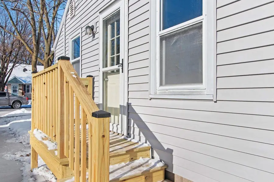 904 N GILLETT STREET, Appleton, WI 54914 - Image #3