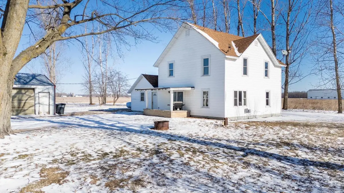 W9356 STATE ROAD 76, New London, WI 54961 - #1