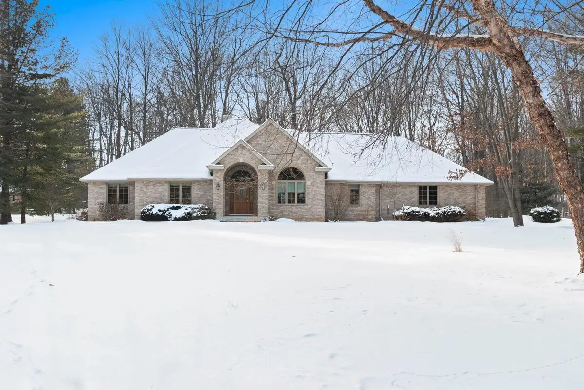 2817 BROOK HILLS DRIVE, Green Bay, WI 54313 - Image #1