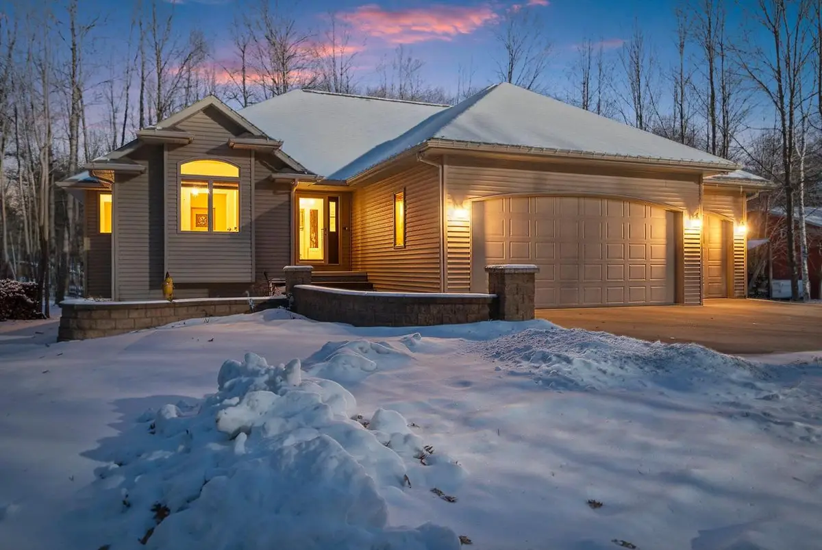 5574 COUNTY ROAD N, Oconto, WI 54153 - #1