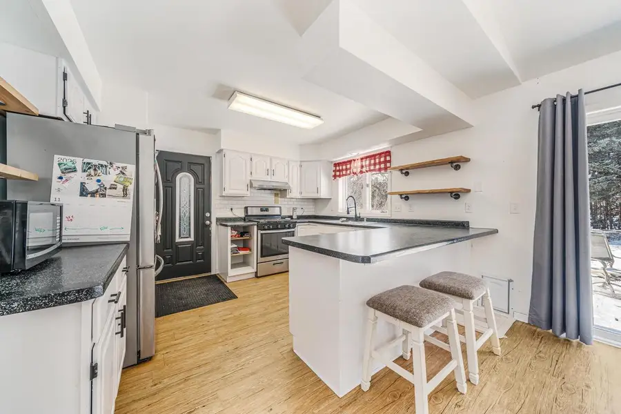 1951 AMY JO DRIVE, Oshkosh, WI 54904 - #3