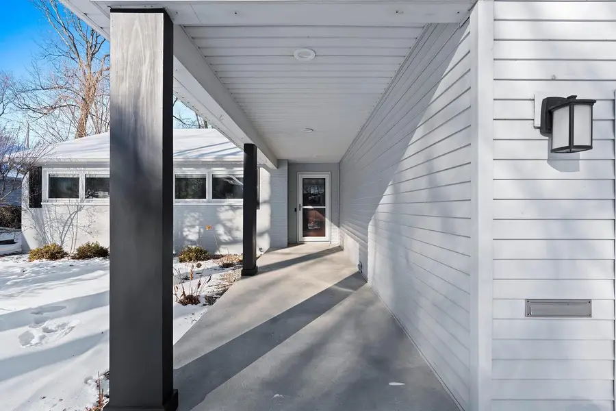 1040 E MOORPARK AVENUE, Appleton, WI 54911 - Image #2