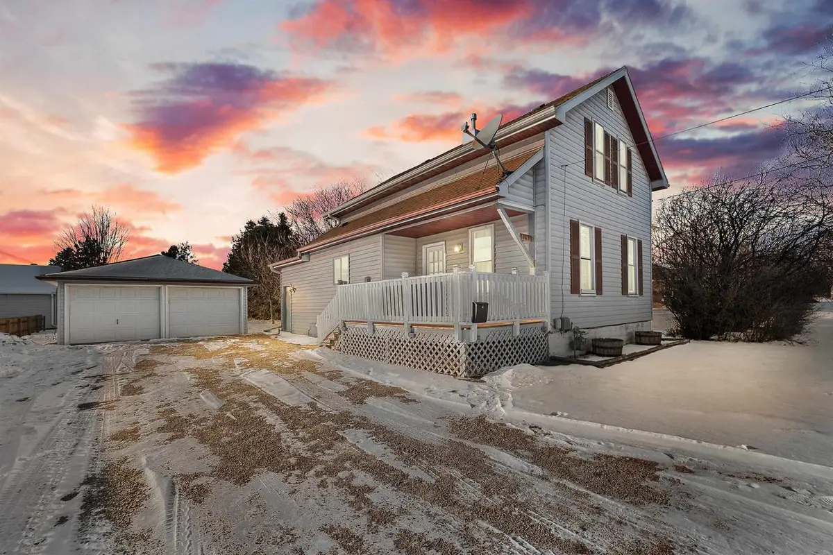 1747 GEORGIA STREET, Oshkosh, WI 54902 - Image #1