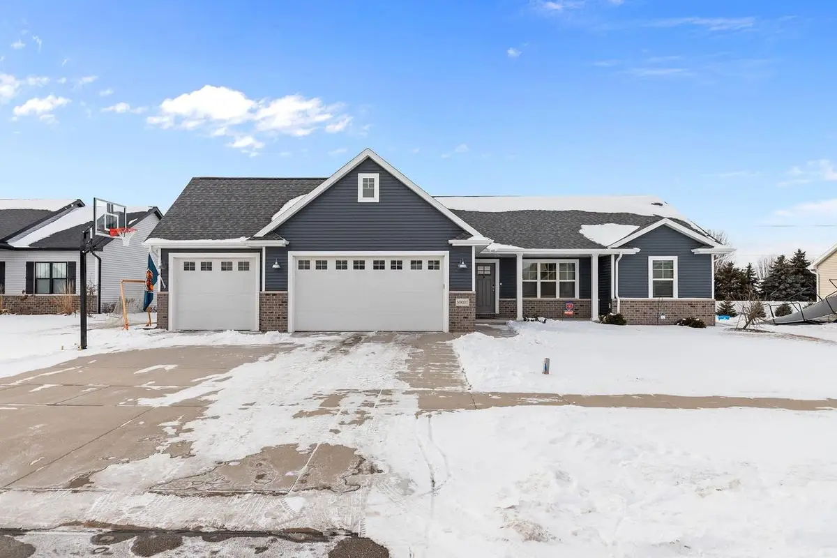 N9337 ROSELLA DRIVE, Appleton, WI 54915 - Image #1