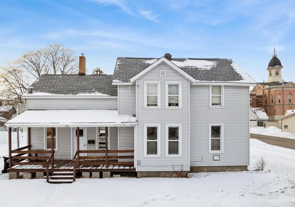 813 8TH STREET, Menominee, MI 49858 - #1