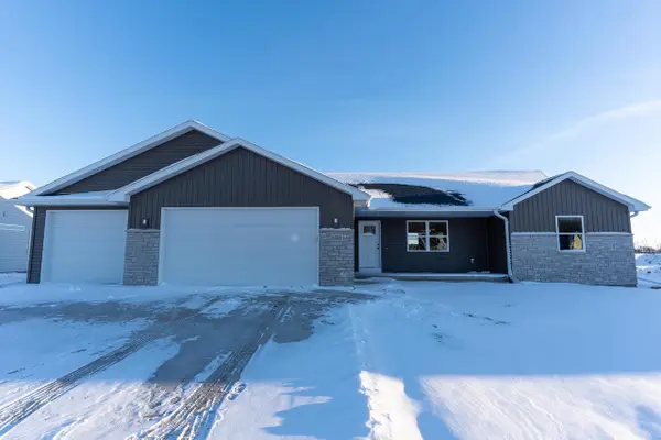 1241 W THORN CREEK DRIVE, Hilbert, WI 54129