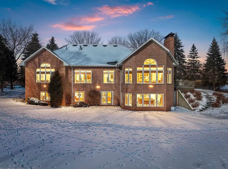 2355 LOST DAUPHIN ROAD, De Pere, WI 54115 - #2