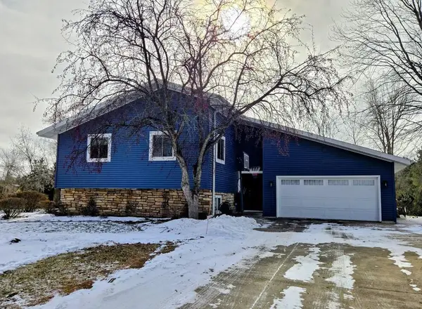 4515 W EDGEWOOD DRIVE, Appleton, WI 54913