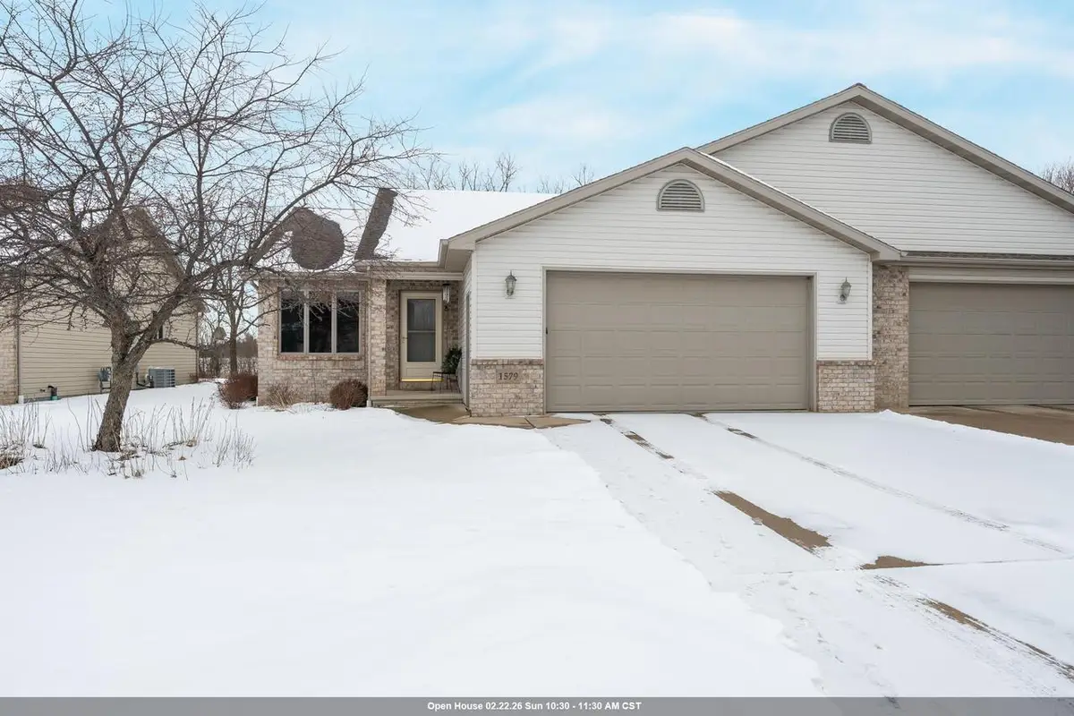 1579 POND VIEW DRIVE, Neenah, WI 54956 - #1