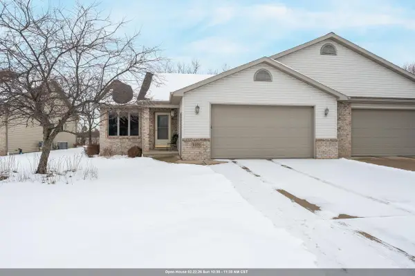 1579 POND VIEW DRIVE, Neenah, WI 54956