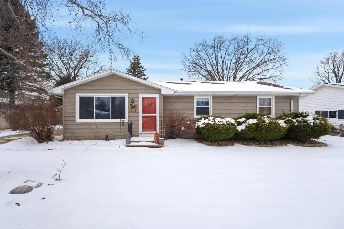 1003 CEDAR STREET, Little Chute, WI 54140 - #1