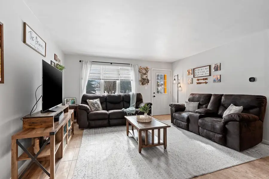 1266 GLENVIEW DRIVE, Neenah, WI 54956 - #2