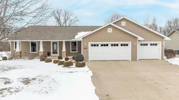 N1829 MEDINA DRIVE, Greenville, WI 54942