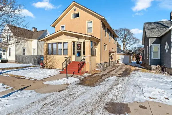 1318 PRESCOTT STREET, Marinette, WI 54143