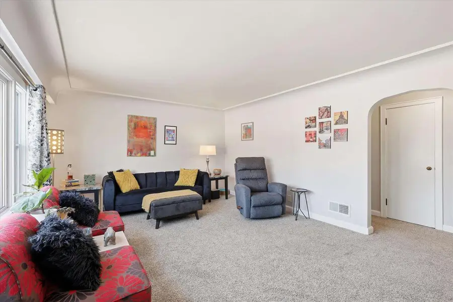 807 N BADGER AVENUE, Appleton, WI 54914 - #3