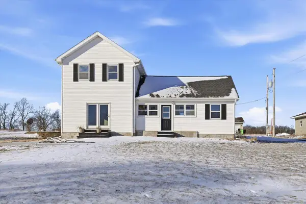 5429 BRODERICK ROAD, Omro, WI 54963