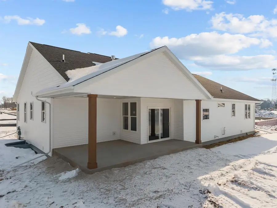 N8881 KILLARNEY WAY, Menasha, WI 54952 - #2