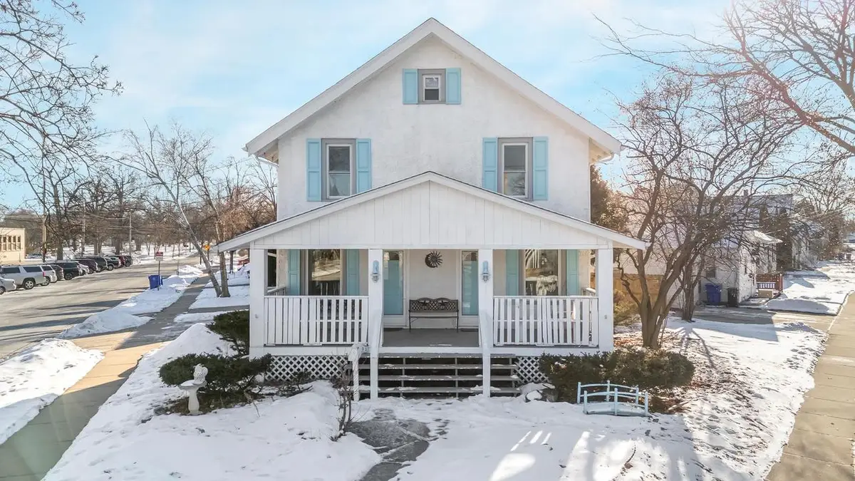 1303 W PROSPECT AVENUE, Appleton, WI 54914 - Image #1