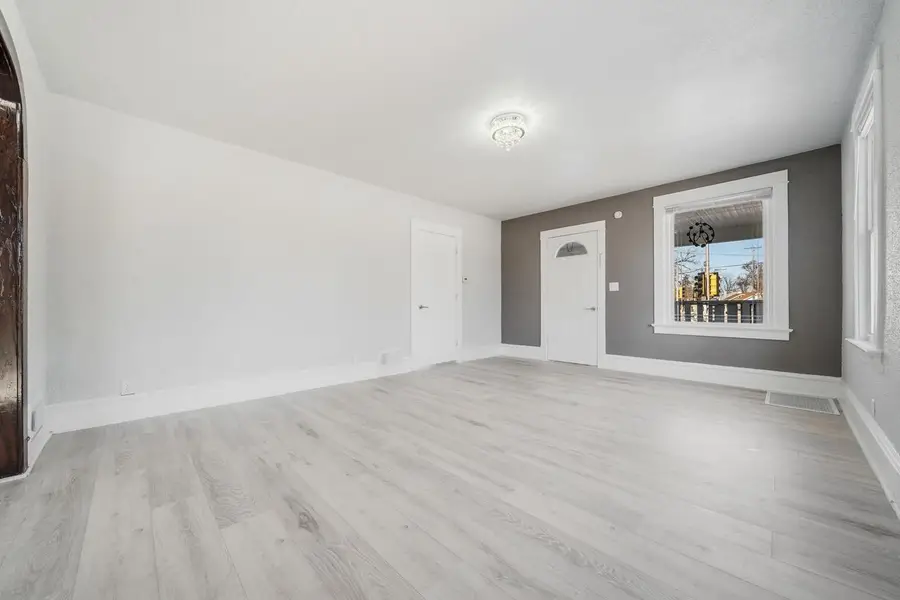 1303 W PROSPECT AVENUE, Appleton, WI 54914 - Image #3