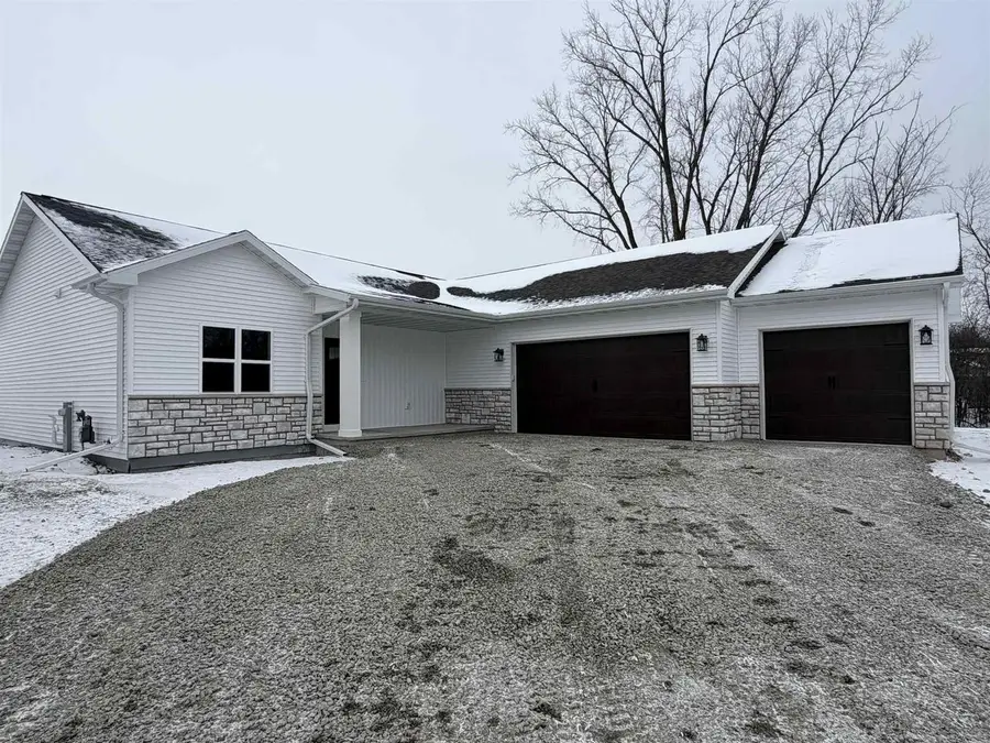 126 SOUTHFIELD COURT, Neenah, WI 54956 - #3