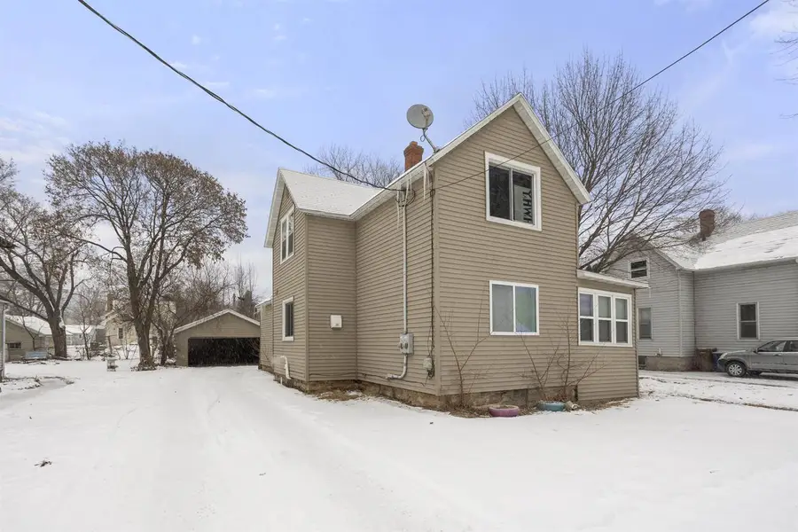 212 CHUTE STREET, Menasha, WI 54952 - #2