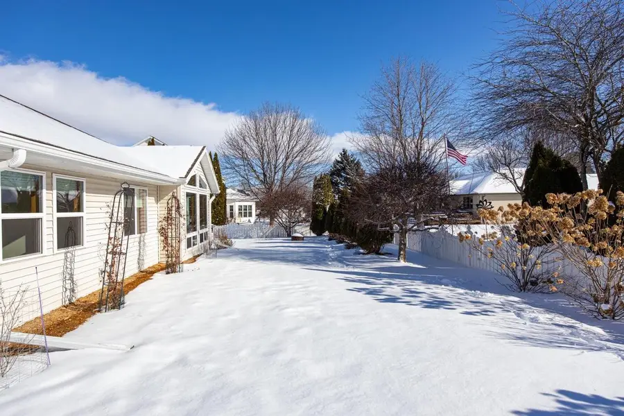 527 APPLEWOOD DRIVE, Kimberly, WI 54136 - #3