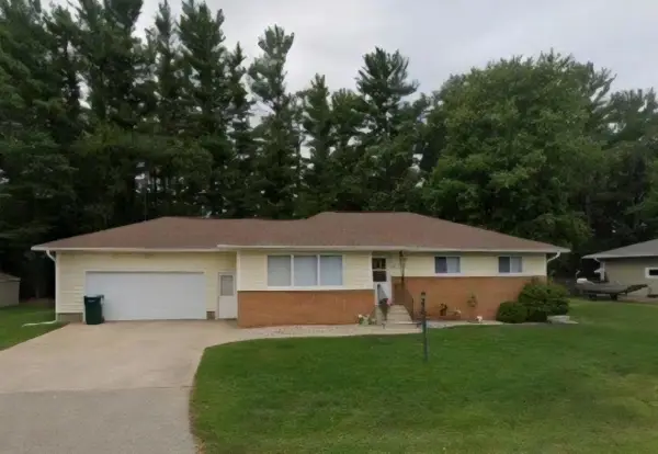 640 S WAUPACA STREET, Wautoma, WI 54982