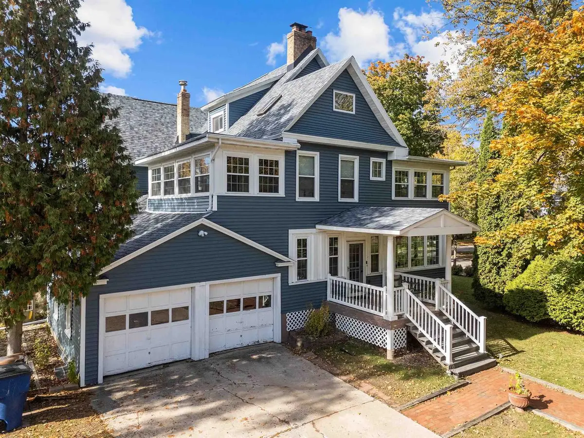 515 KEYES STREET, Menasha, WI 54952 - #1