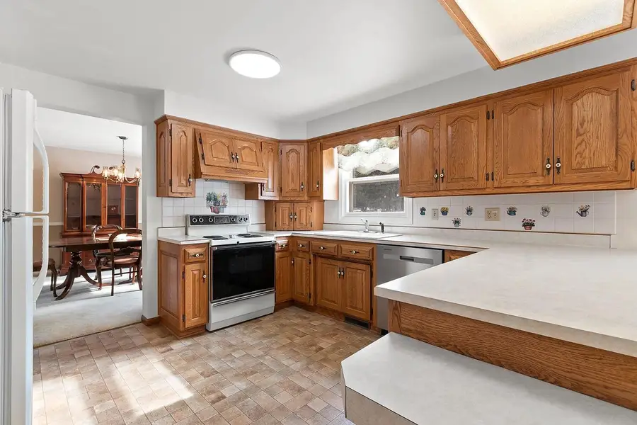 1624 ST CHRISTOPHER COURT, Green Bay, WI 54304 - Image #2