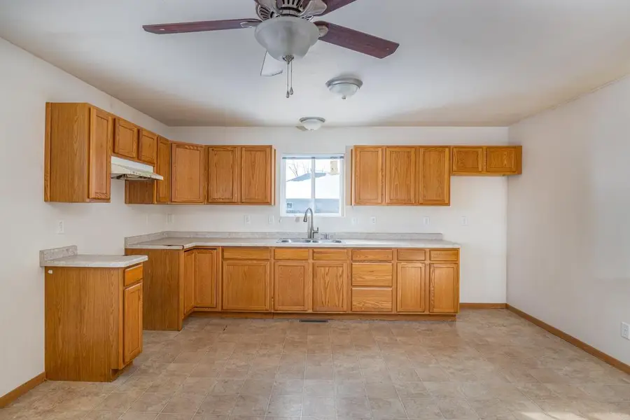 515 E OAK STREET, Kimberly, WI 54136 - #2