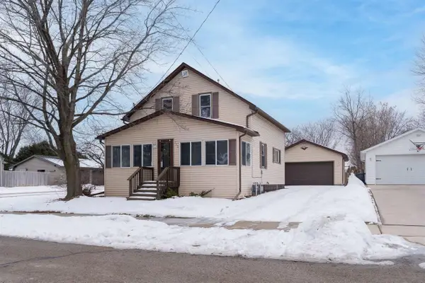713 JEFFERSON STREET, Little Chute, WI 54140