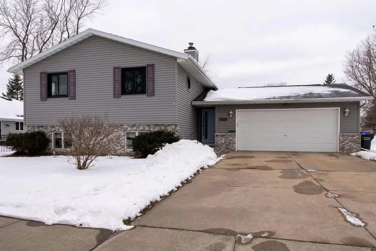 3108 E RAIL ROAD, Appleton, WI 54915 - #1