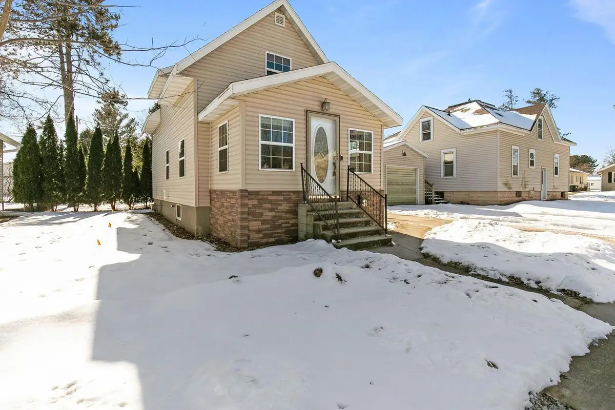 406 WALLACE STREET, New London, WI 54961 - #1