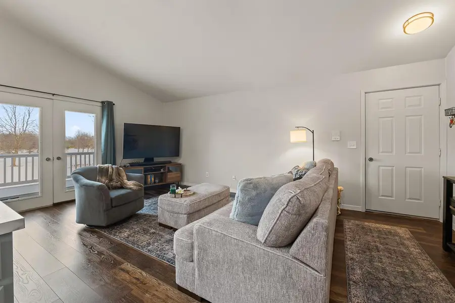 2510 VILLAGE LANE, Oshkosh, WI 54904 - #3