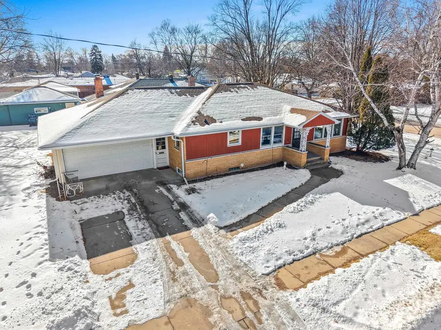 1235 W FRANCES STREET, Appleton, WI 54914 - #2