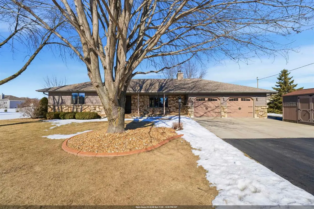 W6534 MANITOWOC ROAD, Menasha, WI 54952 - #1