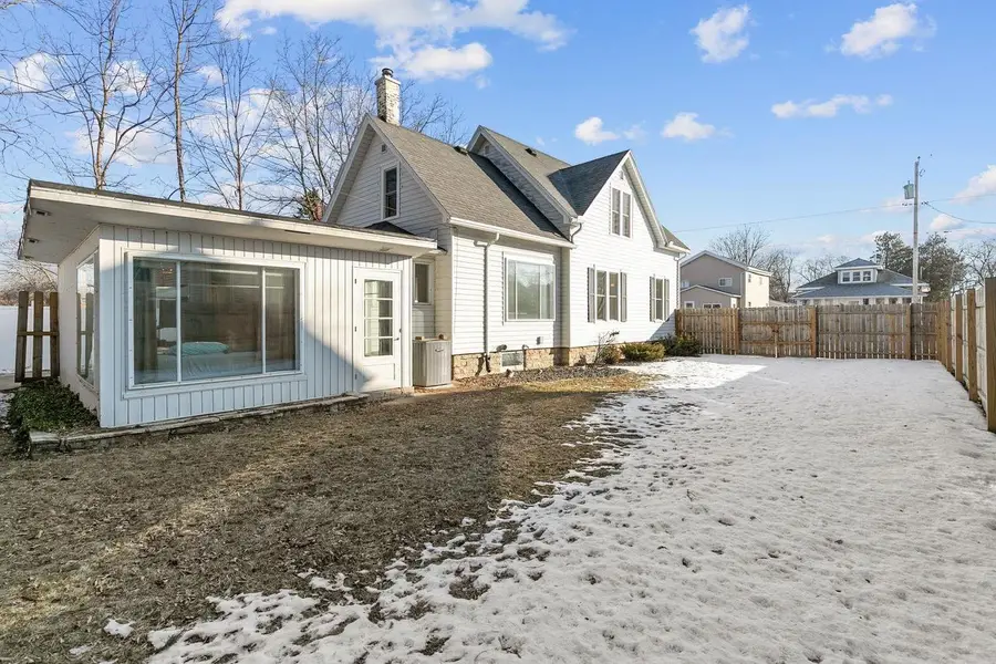 847 FREDERICK STREET, Oshkosh, WI 54901 - #3
