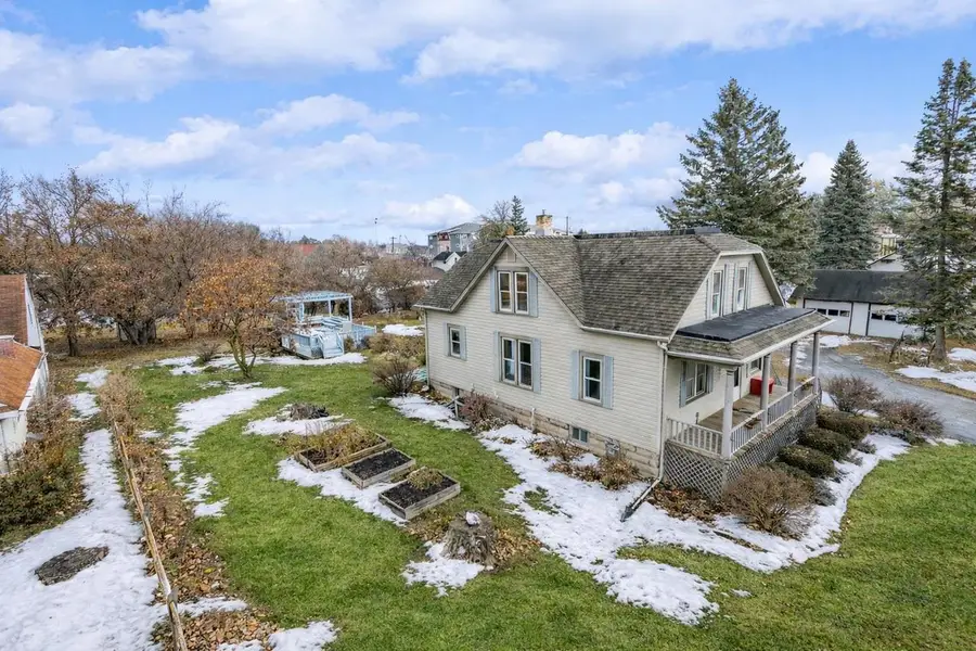 314 COLUMBUS AVENUE, Brillion, WI 54110 - #2