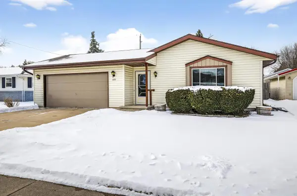 1377 INVERNESS LANE, Neenah, WI 54956