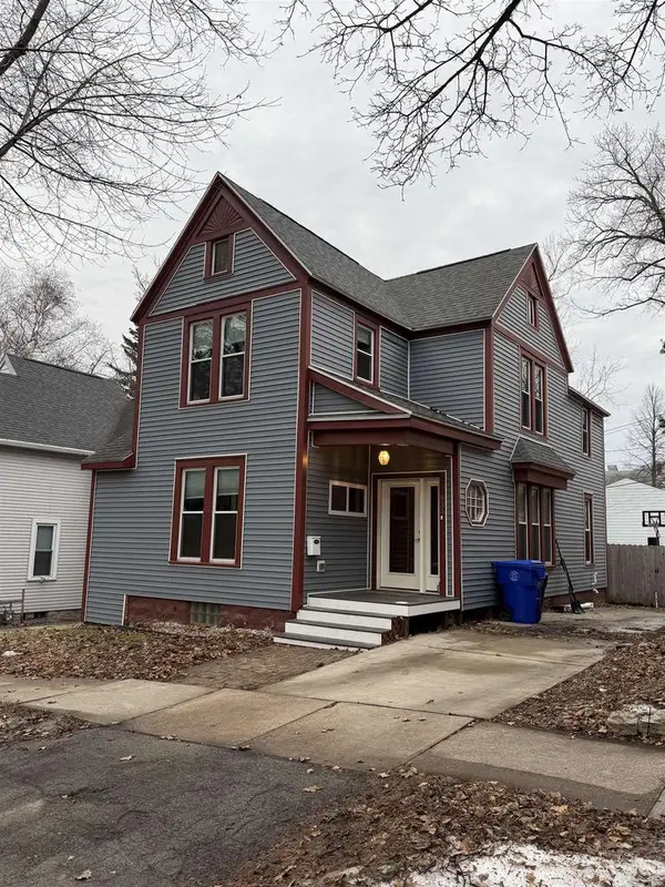 835 E JOHN STREET, Appleton, WI 54911