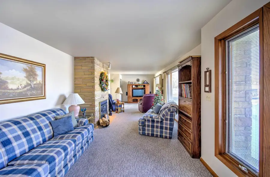 E9481 W BECKERT ROAD, New London, WI 54961 - #2