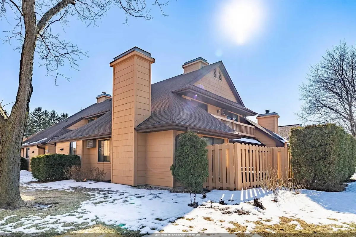 1377 W 18TH AVENUE, Oshkosh, WI 54902 - #1