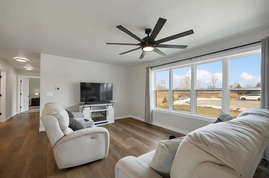 2039 LONE GROVE AVENUE, Green Bay, WI 54303 - #3