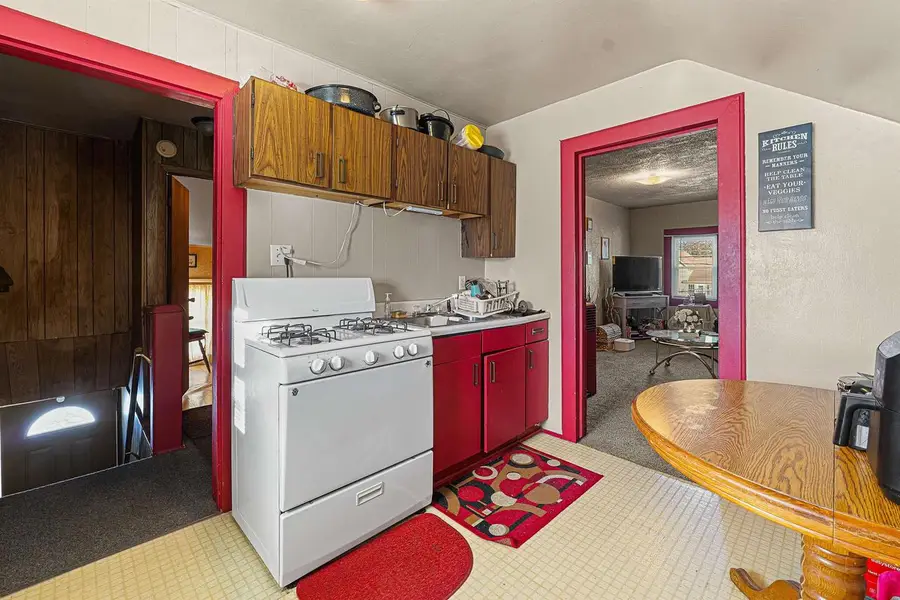 937 N SAWYER STREET, Oshkosh, WI 54901 - #2