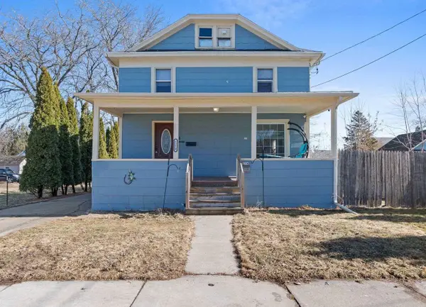 1214 GRAND STREET, Oshkosh, WI 54901