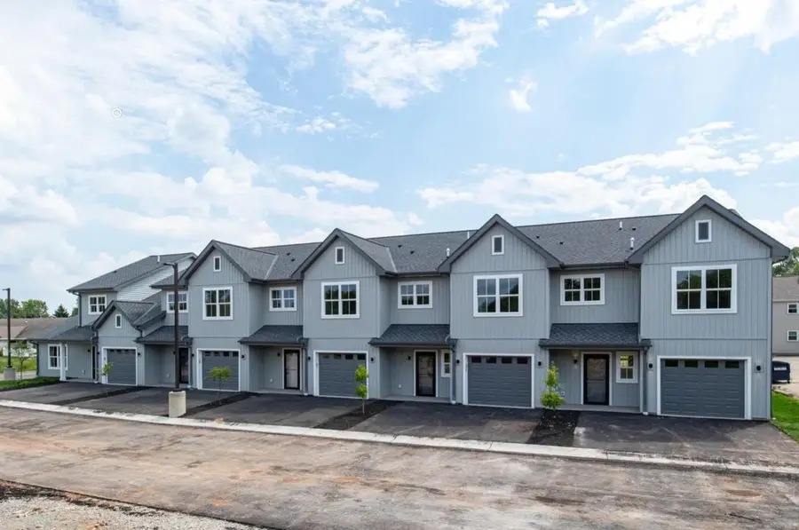 1072 W 20TH AVENUE, Oshkosh, WI 54902 - #2