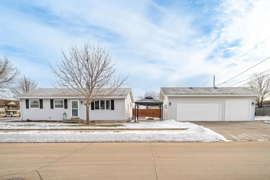 1775 LOMBARD AVENUE, Oshkosh, WI 54902 - #2