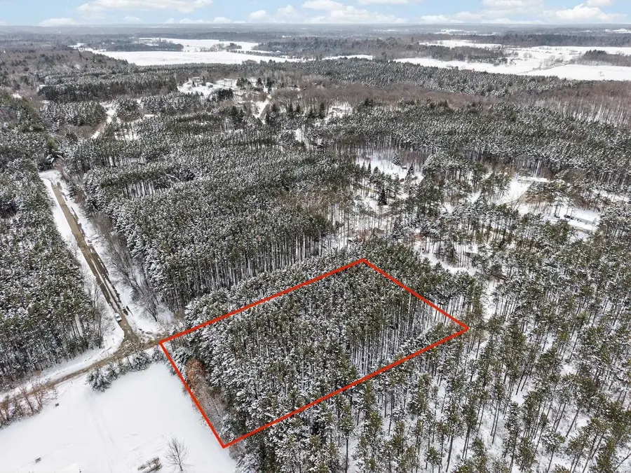 10976 RED PINE WAY, Waupaca, WI 54981 - #2