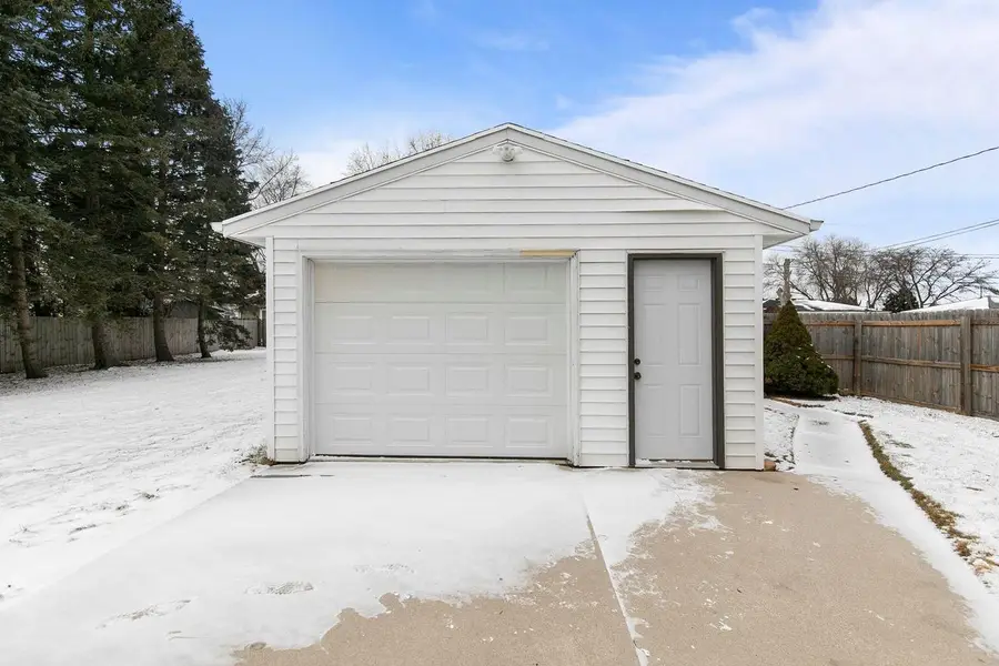 1538 N 27TH STREET, Sheboygan, WI 53081 - #3