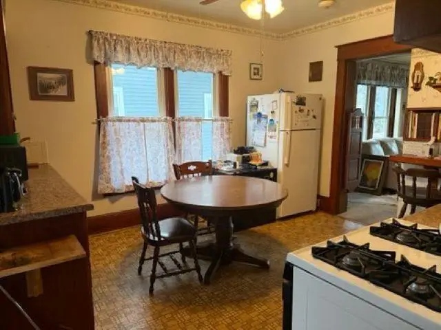 80 TAYCO STREET, Menasha, WI 54952 - #2